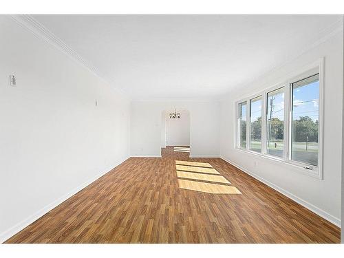 Living room - 225 Rue Willow, Shawville, QC - Indoor Photo Showing Other Room