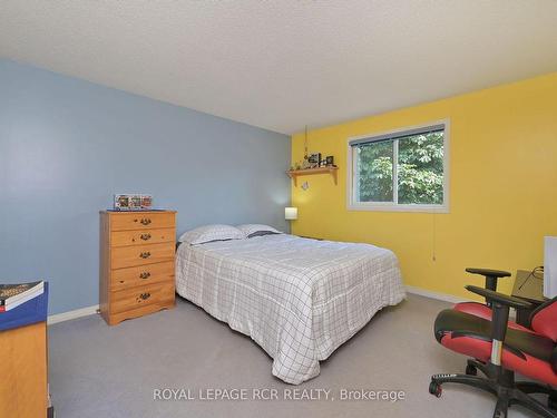 238 Walsh Cres, Orangeville, ON - Indoor Photo Showing Bedroom