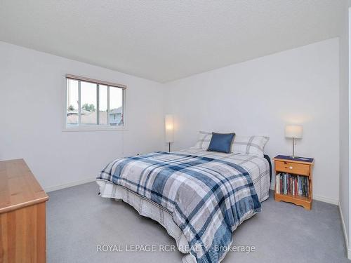 238 Walsh Cres, Orangeville, ON - Indoor Photo Showing Bedroom