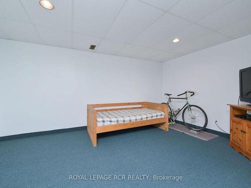 238 Walsh Cres, Orangeville, ON - Indoor Photo Showing Bedroom