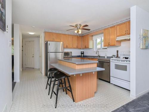 238 Walsh Cres, Orangeville, ON - Indoor Photo Showing Kitchen