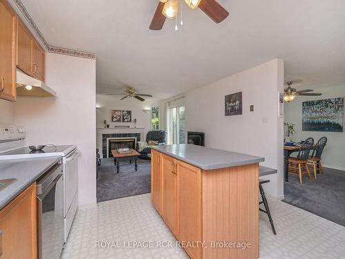 238 Walsh Cres, Orangeville, ON - Indoor Photo Showing Kitchen