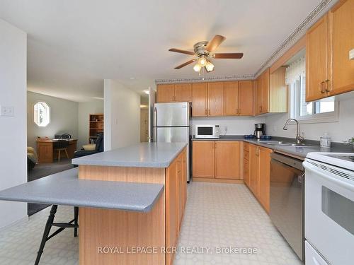 238 Walsh Cres, Orangeville, ON - Indoor Photo Showing Kitchen With Double Sink