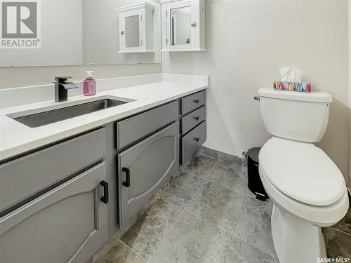 263 Tims Crescent, Swift Current, SK - Indoor Photo Showing Bathroom