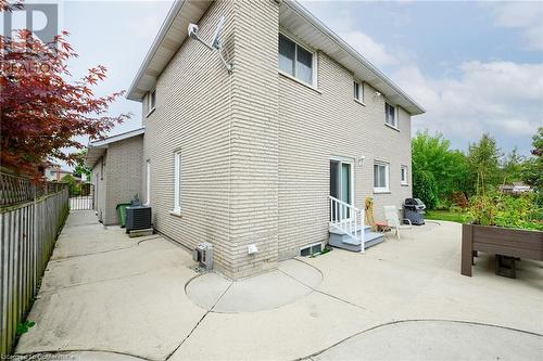 7 Osgoode Court, Hamilton, ON - Outdoor With Exterior