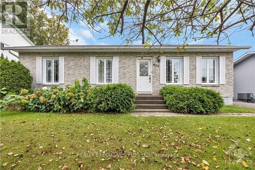 936 Lawrence Street, Prescott And Russell, ON - Outdoor With Facade