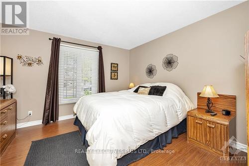 936 Lawrence Street, Prescott And Russell, ON - Indoor Photo Showing Bedroom