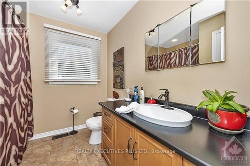 936 Lawrence Street, Prescott And Russell, ON - Indoor Photo Showing Bathroom