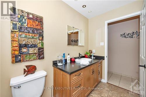 936 Lawrence Street, Prescott And Russell, ON - Indoor Photo Showing Bathroom