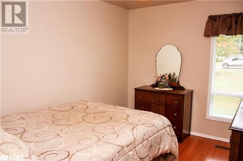 38 Bay Ridge Road, Hastings Highlands, ON - Indoor Photo Showing Bedroom