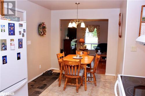 38 Bay Ridge Road, Hastings Highlands, ON - Indoor Photo Showing Dining Room