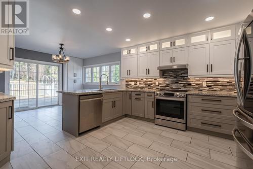 31474 Highway 28, Bancroft, ON - Indoor Photo Showing Kitchen With Upgraded Kitchen