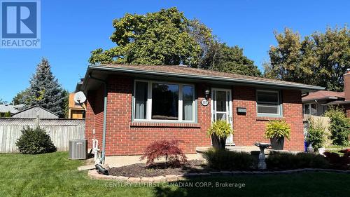 1055 Osgoode Drive E, London, ON - Outdoor