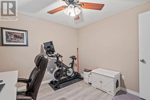 1055 Osgoode Drive E, London, ON - Indoor Photo Showing Gym Room