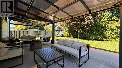 1055 Osgoode Drive E, London, ON - Outdoor With Deck Patio Veranda With Exterior