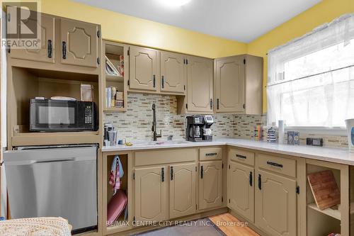 43 Coyne Street, St. Thomas, ON - Indoor Photo Showing Kitchen