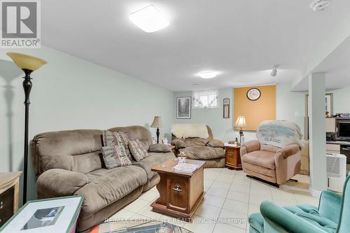 43 Coyne Street, St. Thomas, ON - Indoor Photo Showing Living Room