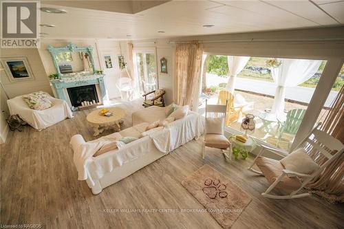 305 Bay Street, South Bruce Peninsula, ON - Indoor Photo Showing Living Room With Fireplace