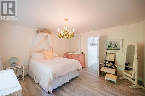 305 Bay Street, South Bruce Peninsula, ON - Indoor Photo Showing Bedroom