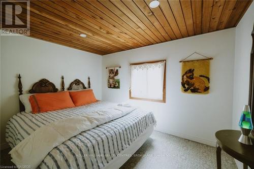 77 Shoreline Avenue, South Bruce Peninsula, ON - Indoor Photo Showing Bedroom