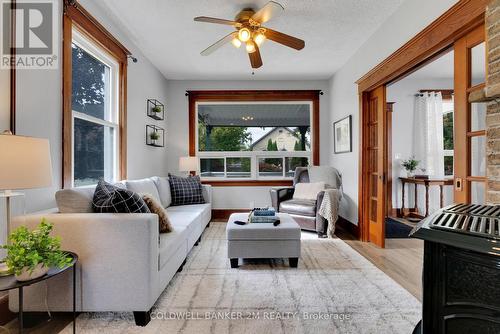 485 Third Concession Road, Pickering, ON - Indoor Photo Showing Living Room