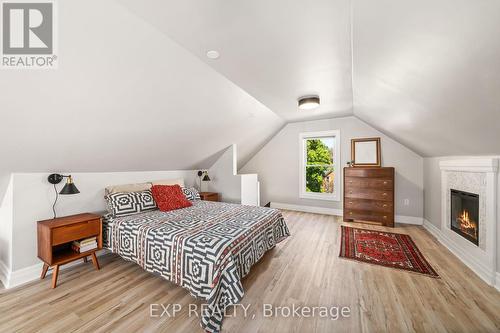 71 King Street, Prince Edward County (Picton), ON - Indoor Photo Showing Bedroom