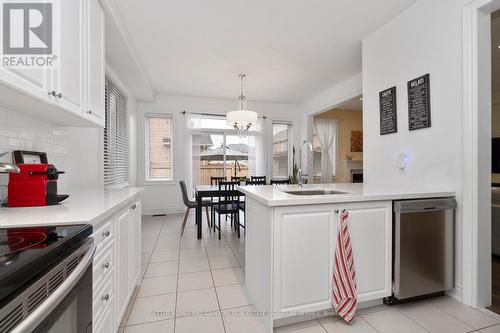 44 Devonsleigh Drive, Brampton, ON - Indoor Photo Showing Kitchen