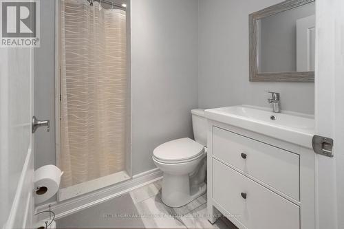 44 Devonsleigh Drive, Brampton, ON - Indoor Photo Showing Bathroom