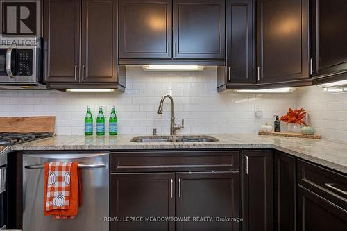 8 Seafair Crescent, Brampton, ON - Indoor Photo Showing Kitchen With Double Sink