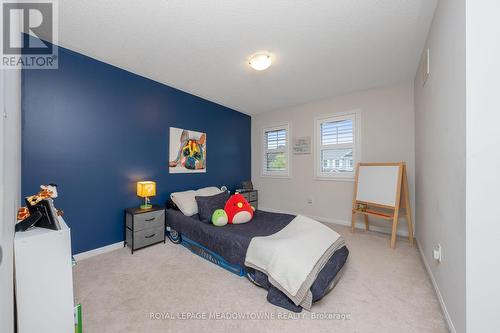 8 Seafair Crescent, Brampton, ON - Indoor Photo Showing Bedroom