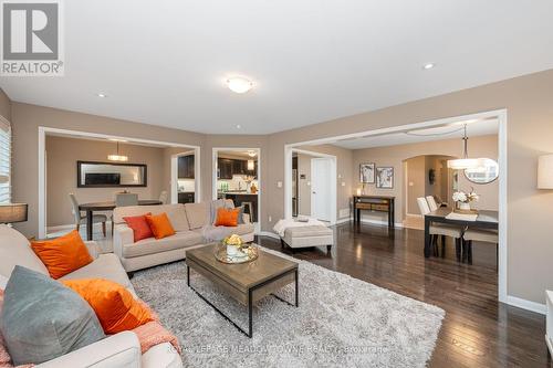 8 Seafair Crescent, Brampton, ON - Indoor Photo Showing Living Room