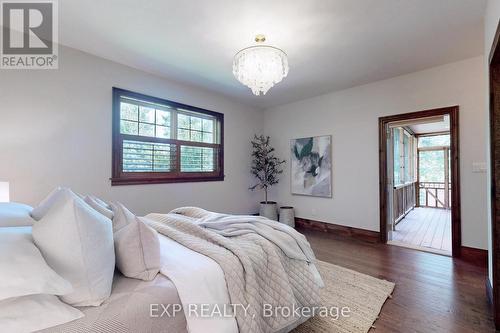 105 Stephens Street, Collingwood, ON - Indoor Photo Showing Bedroom