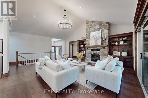 105 Stephens Street, Collingwood, ON - Indoor Photo Showing Living Room With Fireplace