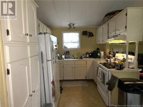 1 Redwood Lane, Quispamsis, NB - Indoor Photo Showing Kitchen With Double Sink