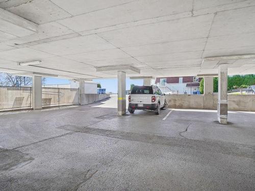 Stationnement - 3-262 Rue Notre-Dame, Repentigny (Repentigny), QC - Indoor Photo Showing Garage