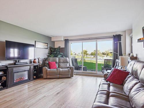 Salon - 3-262 Rue Notre-Dame, Repentigny (Repentigny), QC - Indoor Photo Showing Living Room