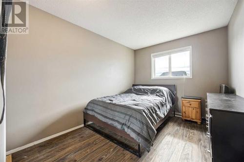 Spacious second bedroom - 111 Erin Meadow Green Se, Calgary, AB 