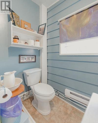 10 Mullock Street, St. John'S, NL - Indoor Photo Showing Bathroom