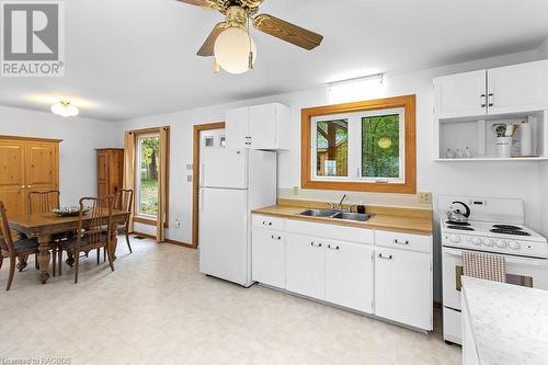 Enter into a large, open dining and kitchen space. - 139 Ivy Drive, Georgian Bluffs, ON - Indoor Photo Showing Other Room