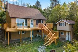 Make your Georgian Bay family memories at 139 Ivy Drive. - 