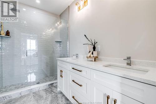 1582 Jasperson Drive, Kingsville, ON - Indoor Photo Showing Bathroom