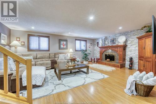 1863 Heatherstone Way, Lasalle, ON - Indoor Photo Showing Living Room With Fireplace