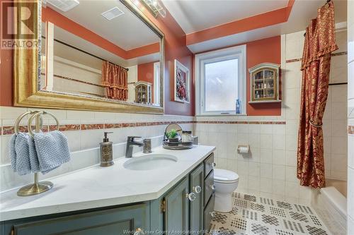 1863 Heatherstone Way, Lasalle, ON - Indoor Photo Showing Bathroom