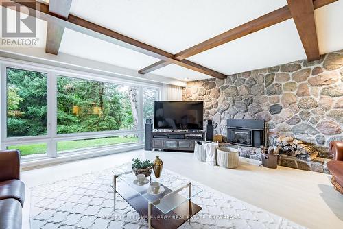 846 Pinecrest Road, Oshawa (Pinecrest), ON - Indoor Photo Showing Living Room With Fireplace