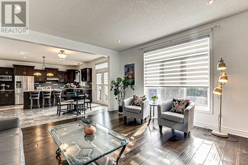 1921 Ballymote Avenue S, London, ON - Indoor Photo Showing Living Room