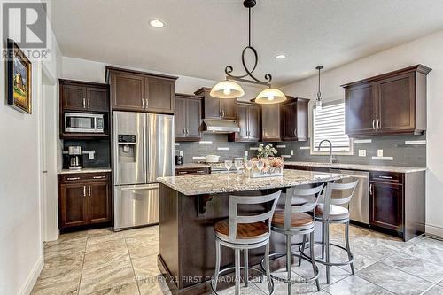 1921 Ballymote Avenue S, London, ON - Indoor Photo Showing Kitchen With Upgraded Kitchen