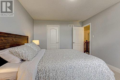 1921 Ballymote Avenue S, London, ON - Indoor Photo Showing Bedroom