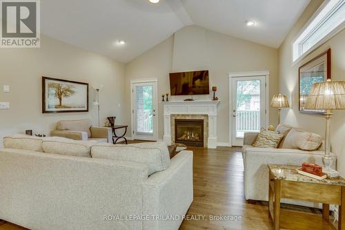 57 - 120 Southgate Parkway, St. Thomas, ON - Indoor Photo Showing Living Room With Fireplace