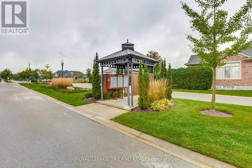 57 - 120 Southgate Parkway, St. Thomas, ON - Outdoor