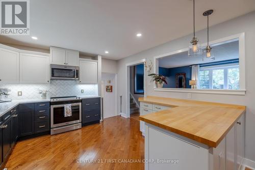 807 Lenore Street, London, ON - Indoor Photo Showing Kitchen